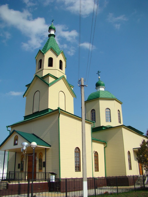 Храм святителя Митрофана Воронежского (1858 год) Алексеевский городской округ, село Хлевище Храм святителя Митрофана Воронежского (1858 год) Алексеевский городской округ, село Хлевище
